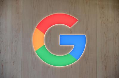 「Google 搜尋」霸主地位危險了?收入成長大減、對手用戶數暴增 6 倍 「Google 搜尋」霸主地位危險了?收入成長大減、對手用戶數暴增 6 倍