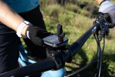 搭載太陽能充電鏡面 Garmin自行車錶輕量上市 搭載太陽能充電鏡面 Garmin自行車錶輕量上市