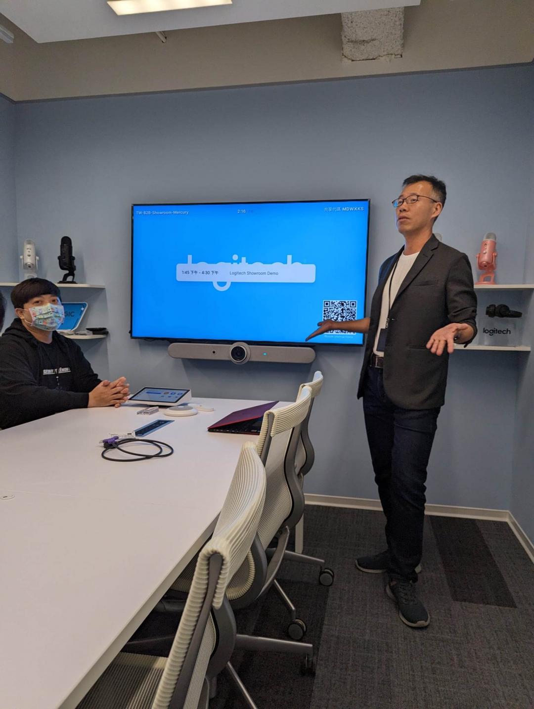 中型會議室（圖／記者劉惠琴攝）