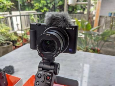 Sony 確定下週舉辦發表會!全新 Vlog 相機正面迎戰 Canon Sony 確定下週舉辦發表會!全新 Vlog 相機正面迎戰 Canon