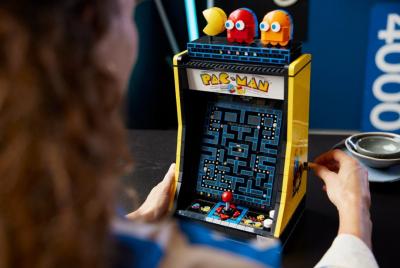 五、六年級生才懂的回憶!樂高復刻版《PAC-MAN》小精靈街機 投幣孔會發光 五、六年級生才懂的回憶!樂高復刻版《PAC-MAN》小精靈街機 投幣孔會發光