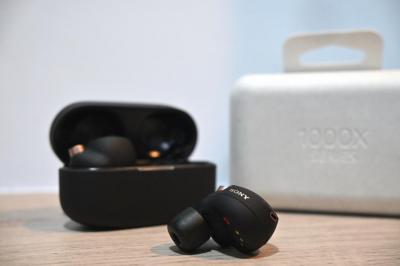 再度甩開 AirPods Pro?Sony 新一代旗艦「降噪耳機」細節、諜照流出 再度甩開 AirPods Pro?Sony 新一代旗艦「降噪耳機」細節、諜照流出