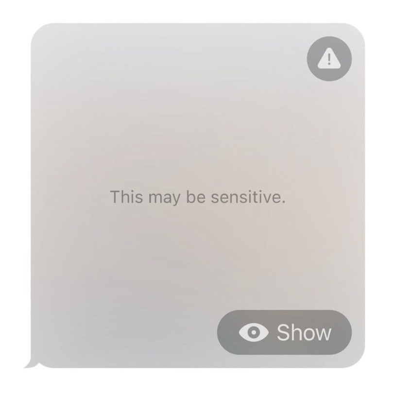 蘋果iOS 17加入「敏感性內容警告」，會自動將疑似裸露照片模糊化處裡。（圖／翻攝macrumors）