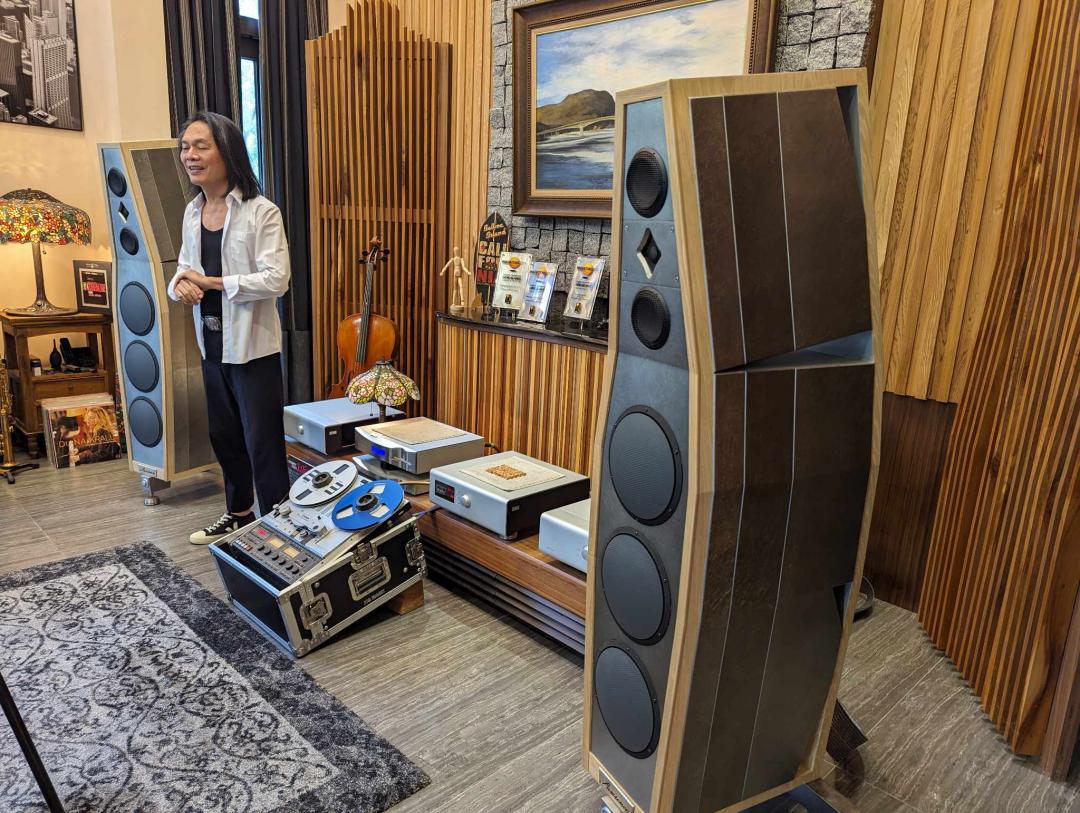 台灣頂級音響品牌勞倫斯 Lawrence Audio 推出SKYLUX星宇系列Sun，旗艦落地式喇叭。（圖／記者劉惠琴攝）