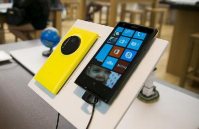 還記得Nokia Lumia 1020這款手機嗎?粉絲曬照懷念10週年、敲碗旗艦回歸 還記得Nokia Lumia 1020這款手機嗎?粉絲曬照懷念10週年、敲碗旗艦回歸
