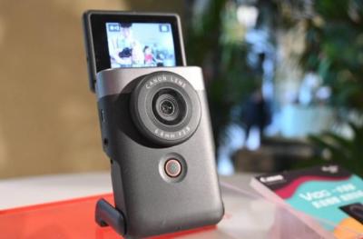Canon全新影音創作利器 PowerShot V10瞄準VLOG戰場 Canon全新影音創作利器 PowerShot V10瞄準VLOG戰場