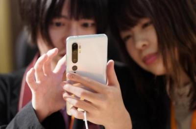 4G 499吃到飽將退場!電信商、通訊行搶客 3管道便宜換約 4G 499吃到飽將退場!電信商、通訊行搶客 3管道便宜換約