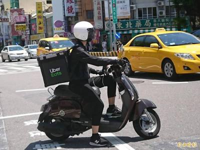 卡努來襲! UberEats、熊貓宣布深夜起暫停外送服務 卡努來襲! UberEats、熊貓宣布深夜起暫停外送服務