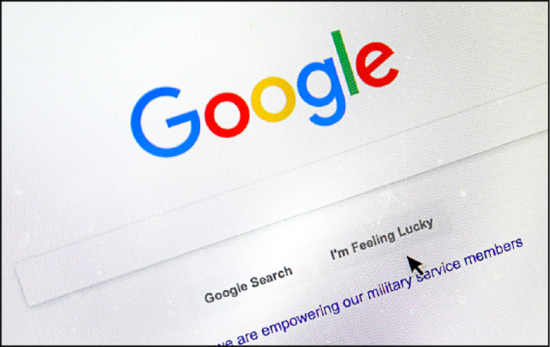 除了個資相關搜尋結果,若涉及版權侵害,也能填寫表單向Google要求下架。(美聯社)