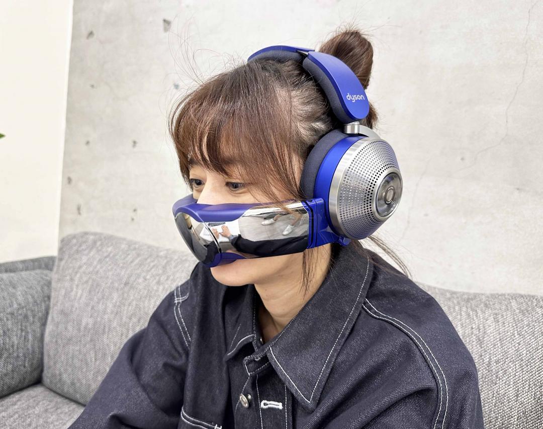 搭配可拆式面罩，變身隨身空氣清淨機。(圖／記者吳佩樺攝)