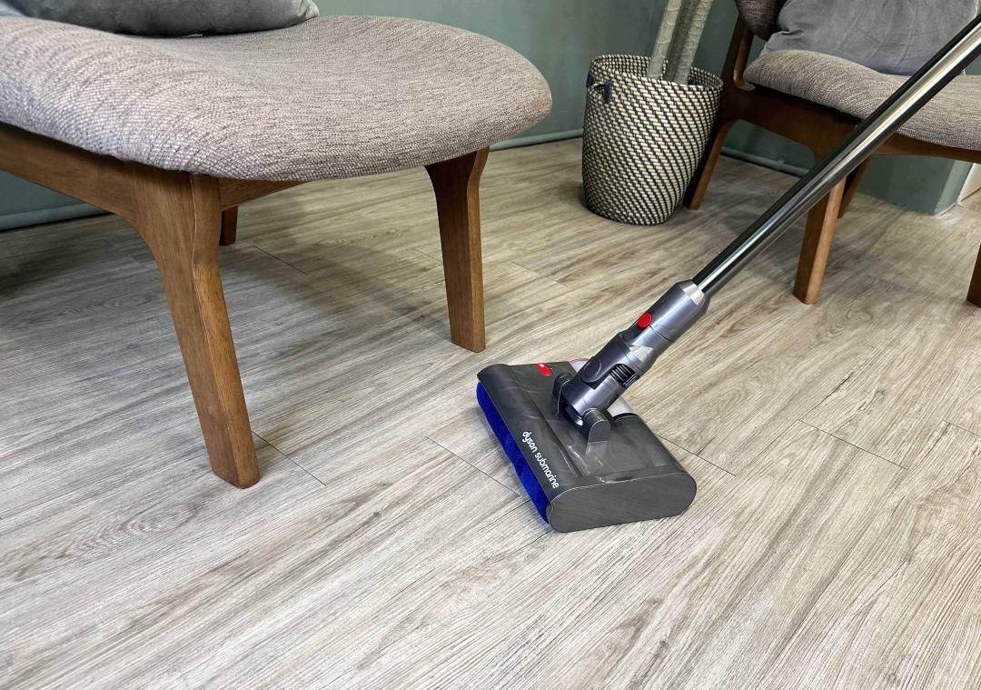 Dyson V12s Detect Slim Submarine,參考售價27,900元起。