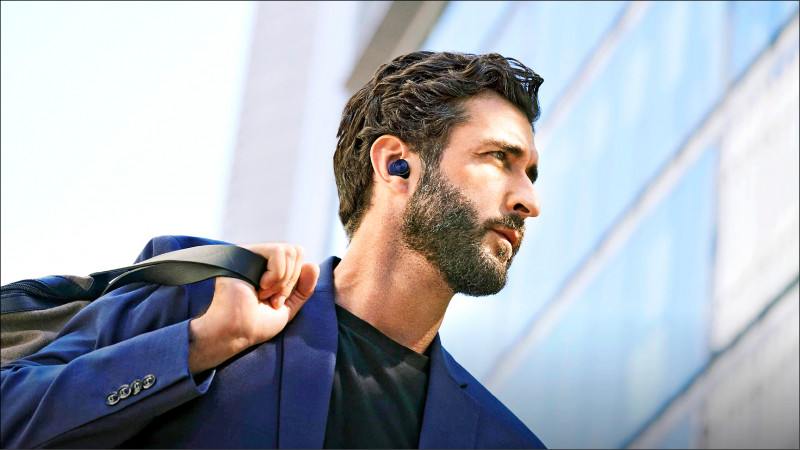 Bowers & Wilkins PI7 S2，售價12,490元。