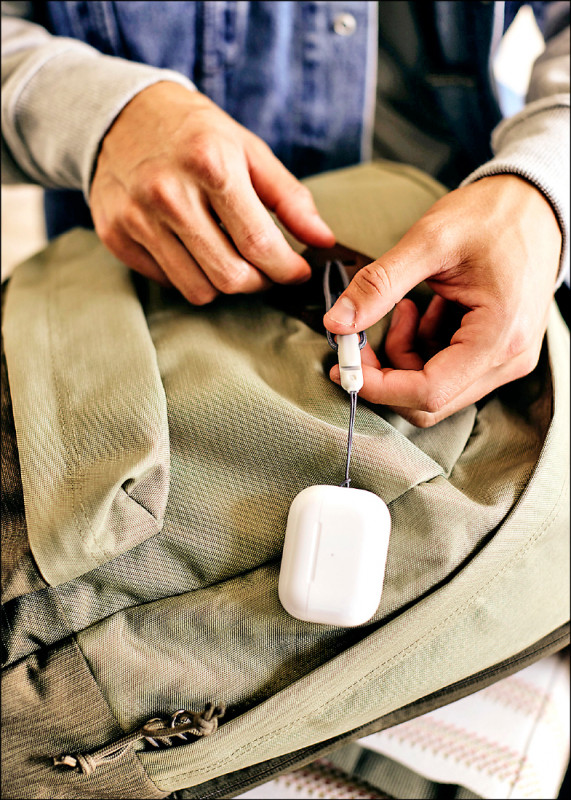 AirPods Pro，售價7,490元。