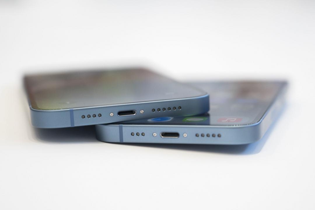全系列改USB-C接孔。(圖/彭博社)