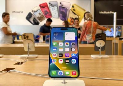 蘋果自研5G晶片不順!新協議敲定:iPhone未來3年續用高通 蘋果自研5G晶片不順!新協議敲定:iPhone未來3年續用高通