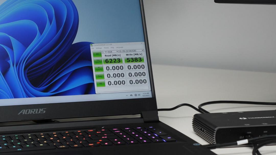 搭載英特爾Thunderbolt 5的電腦和配件預計將於 2024 年開始推出。（圖／英特爾）