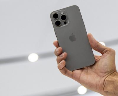 iPhone 15普遍評價「無新意」！網吐槽：最大驚喜是價格