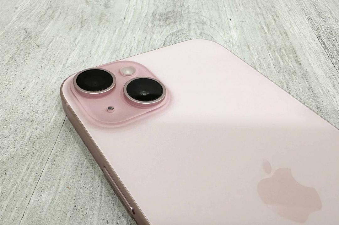 主相機升級4,800萬畫素。（圖／記者吳佩樺）