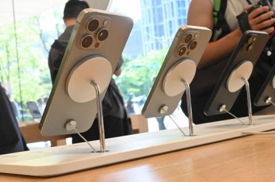 蘋果認了 iPhone 15 Pro 鈦金屬邊框會「短暫變色」!官方解法公開 蘋果認了 iPhone 15 Pro 鈦金屬邊框會「短暫變色」!官方解法公開
