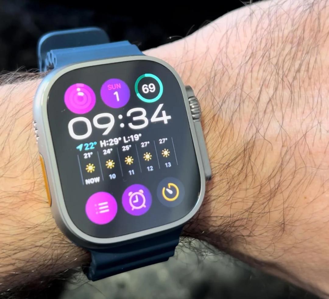國外網友抱怨新Apple Watch在永遠顯示下會發生螢幕閃爍問題。(圖/翻攝網路)