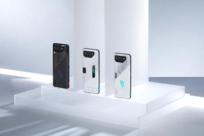 華碩 ROG Phone 8 將提早推出?官方海報4個字引聯想 華碩 ROG Phone 8 將提早推出?官方海報4個字引聯想