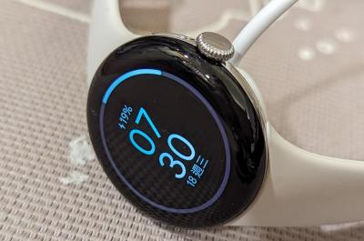 谷粉終於等到了！ Google 為 Pixel Watch 新增「1功能」截圖曝光