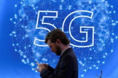 低價5G吃到飽11月底停辦 通路業者倒數搶客資費最低369元 低價5G吃到飽11月底停辦 通路業者倒數搶客資費最低369元
