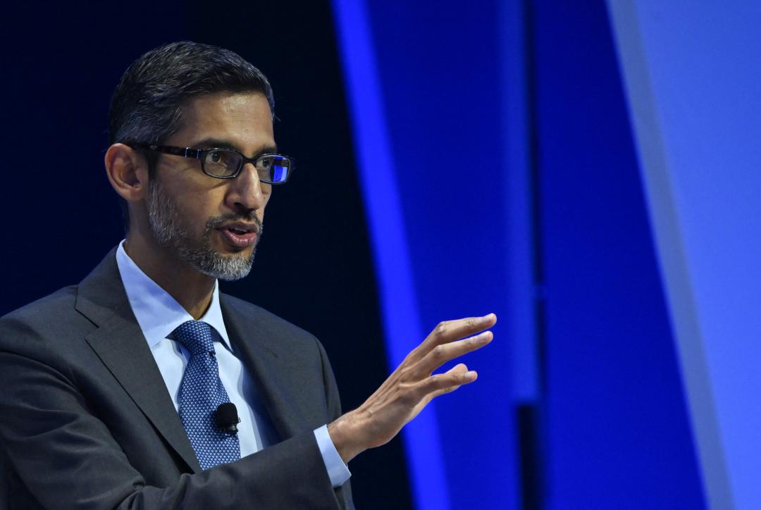 Google執行長Sundar Pichai罕見對Android手機側載表達反對看法。(圖/路透社)