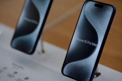 黑五限定優惠!iPhone 15 Pro Max現貨首度砍價破3千元 黑五限定優惠!iPhone 15 Pro Max現貨首度砍價破3千元