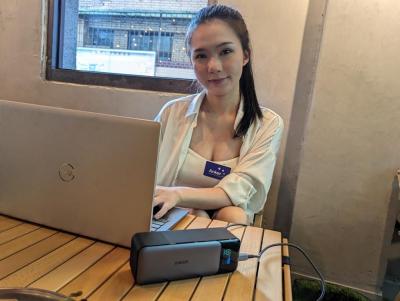 即時電力一目了然!ANKER推新一代 24000mAh超大容量行動電源 即時電力一目了然!ANKER推新一代 24000mAh超大容量行動電源