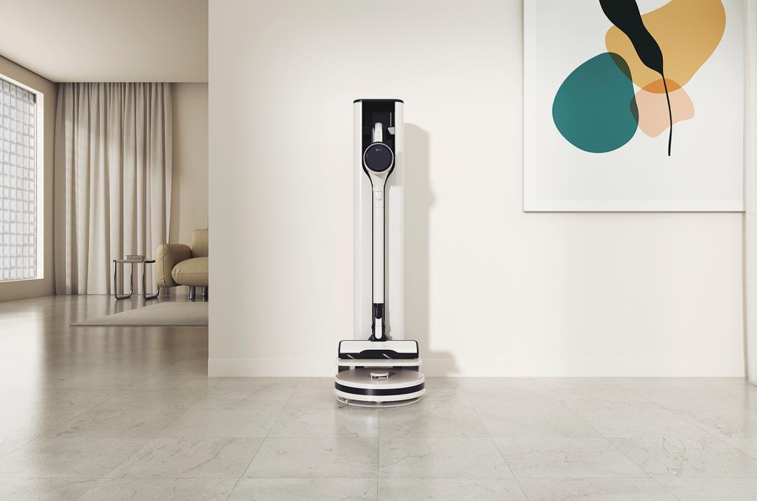 LG All-in-One Tower Combi清空塔,配置A9X無線吸塵器、R5T掃拖機器人。(圖/LG)