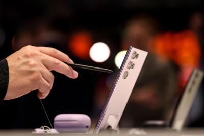 網友票選2023年度最佳手機!蘋果iPhone 15 Pro、 Google Pixel 8 Pro都輸了 網友票選2023年度最佳手機!蘋果iPhone 15 Pro、 Google Pixel 8 Pro都輸了