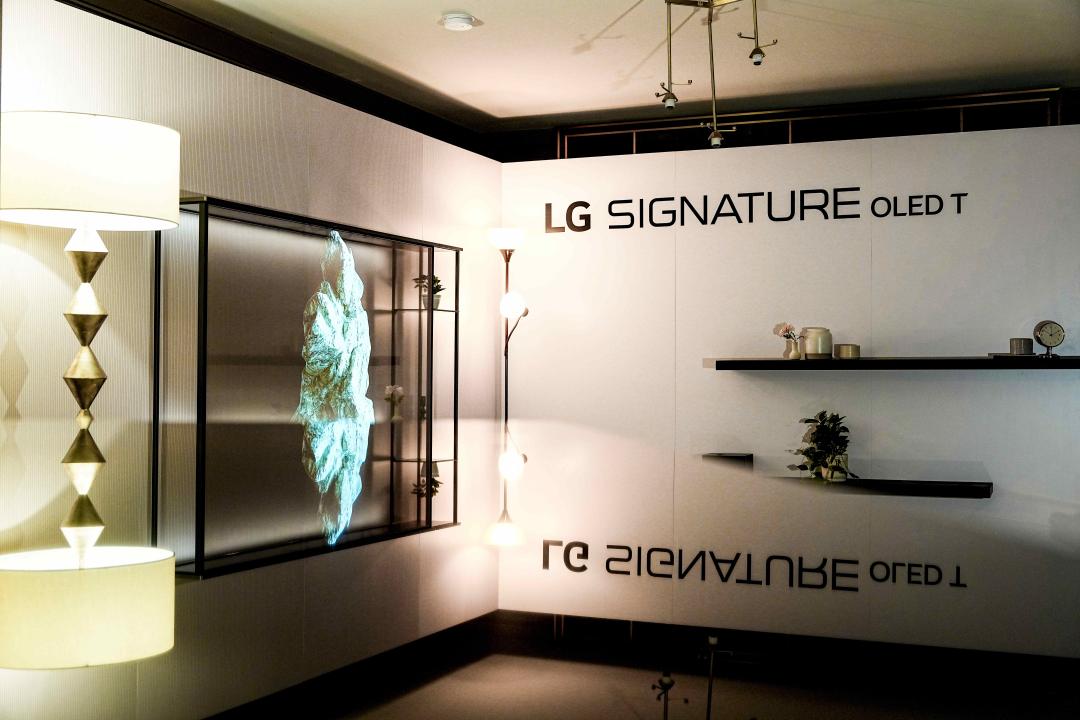 LG Signature OLED沒有任何線材限制。(圖/美聯社)