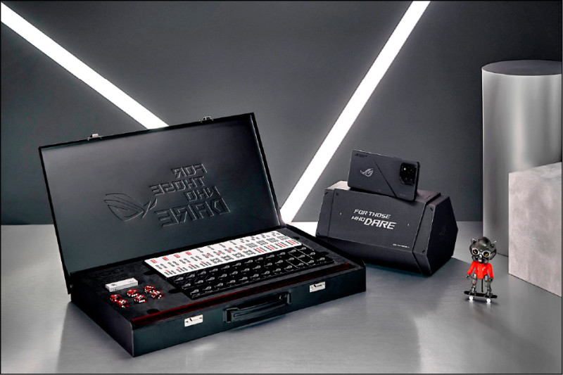 凡曾買過任一款ROG手機，在專賣店預購網站下訂ROG Phone 8頂規版，登錄即送限量「ROG漂浮麻將」。