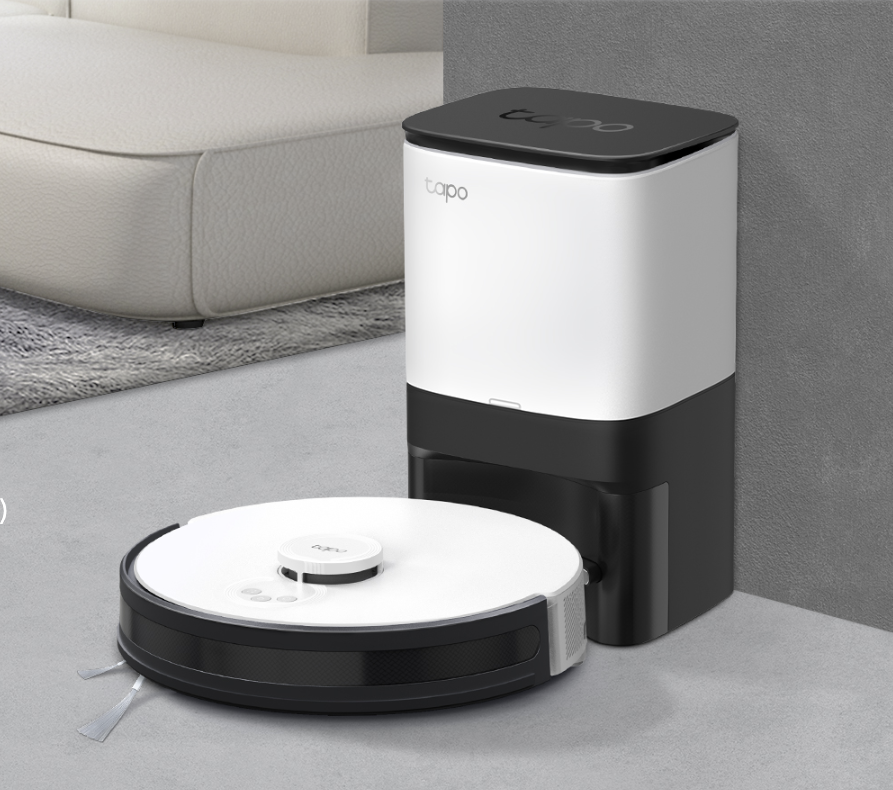 由知名網通設備品牌TP-Link跨界打造的Tapo RV30 Plus，配有光學雷達、陀螺儀雙導航系統，讓機器人在黑暗中也能完成清掃。能根據地板材質切換吸力，並支援自動集塵功能，最長70天更換一次集塵袋。Tapo RV30 Plus，12,999元。
