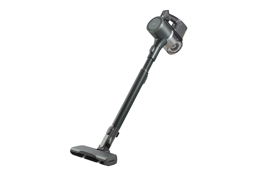 LG的CordZero A9 TS蒸氣系列All-in-One濕拖無線吸塵器，具備攝氏60度高溫拖地功能，有效清除地面污漬，減少使用刺激性的清潔劑；且作為LG Objet Collection系列的一員，還有少見的時尚石墨綠配色。CordZero A9 TS蒸氣系列，39,900元。