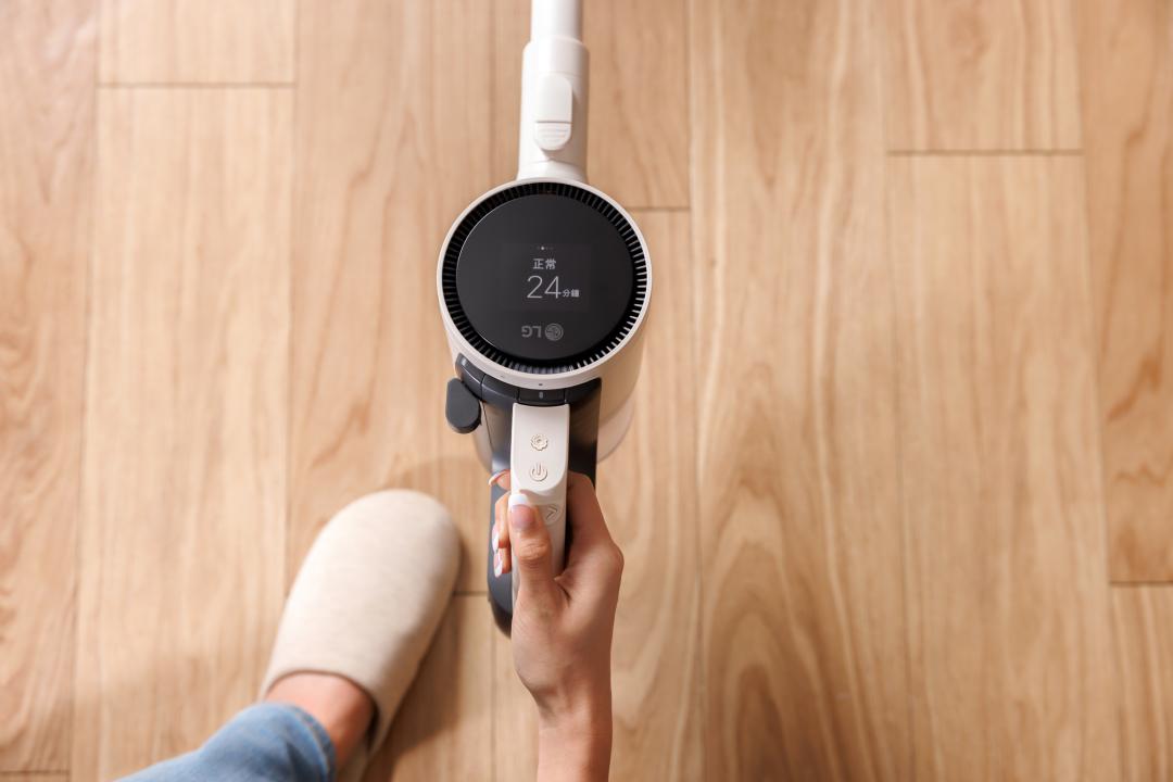 全新升級的A9X無線吸塵器,重量減輕、吸力加大。(圖/LG)