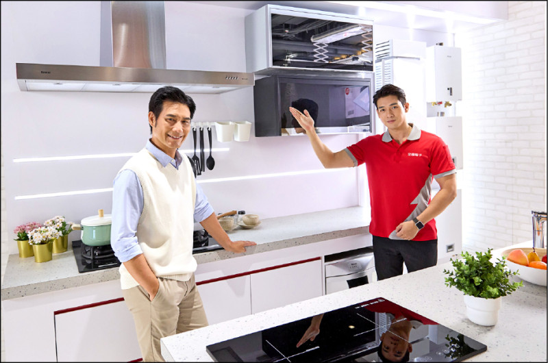 新年除舊換新，購買空調、冰箱、熱水器、瓦斯爐享政府節能補助，全國電子加碼再享最高萬元回饋。