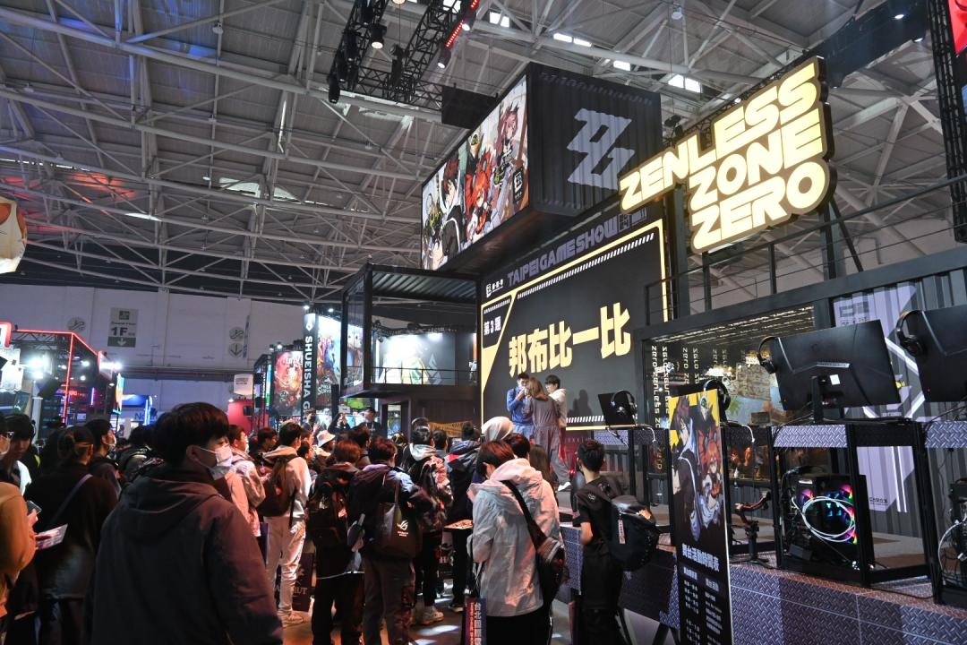 直擊台北電玩展！玩家無畏寒流擠爆會場　上百台 Switch、PC 齊聚一堂
