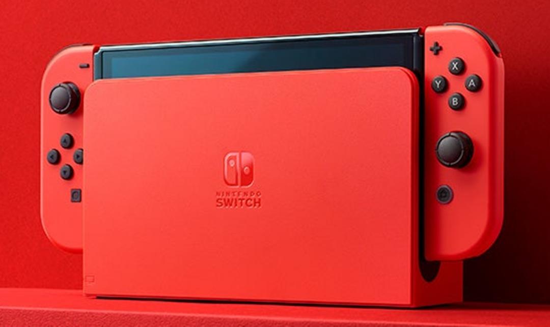 任天堂Switch OLED主機去年十月推出瑪利歐亮麗紅新色,洋溢喜氣的年節氛圍,11,580元。