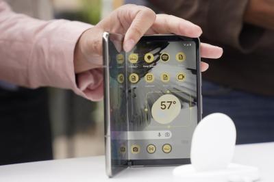 Google 下一代摺疊手機 Pixel Fold 規格浮現!傳晶片連升兩級 Google 下一代摺疊手機 Pixel Fold 規格浮現!傳晶片連升兩級
