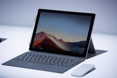 傳微軟新一代 Surface 平板、筆電本月登場!首搭 AI PC 代表性功能 傳微軟新一代 Surface 平板、筆電本月登場!首搭 AI PC 代表性功能