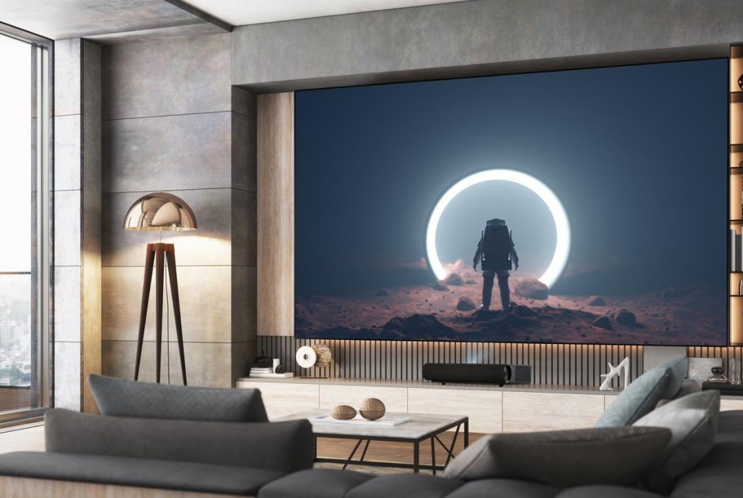 雷射電視的優點是能直接放在客廳電視櫃上，觀看體驗類似電視。圖為ViewSonic X2000B-4K。