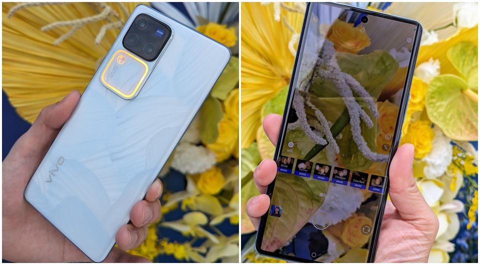 擁蔡司認證三鏡頭的V30 Pro，內建「蔡司人像鏡頭包」，可套用專屬的鏡頭風格效果，且前後鏡頭都支援。鏡頭下方的冷暖色溫柔光環，搭配獨創柔光人像3.0演算法，具備智慧辨識與色溫調節。（圖／記者劉惠琴攝）