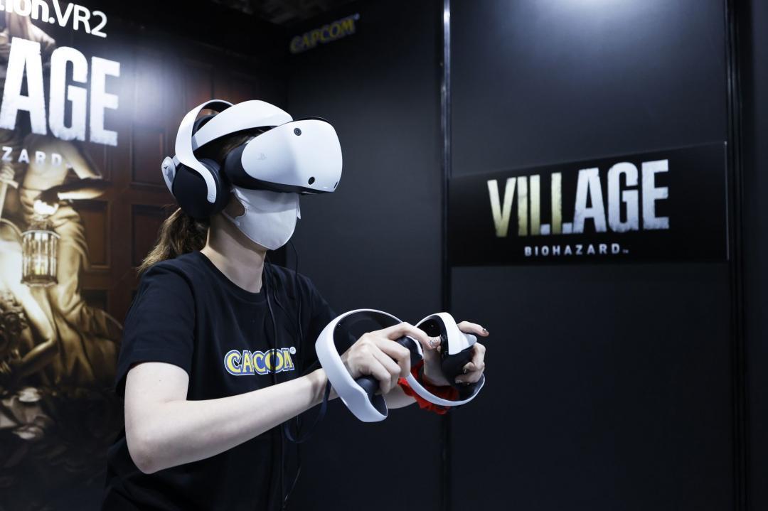 傳 Sony 暫停生產 PS VR2 頭盔！分析師列 2 原因：玩家不埋單