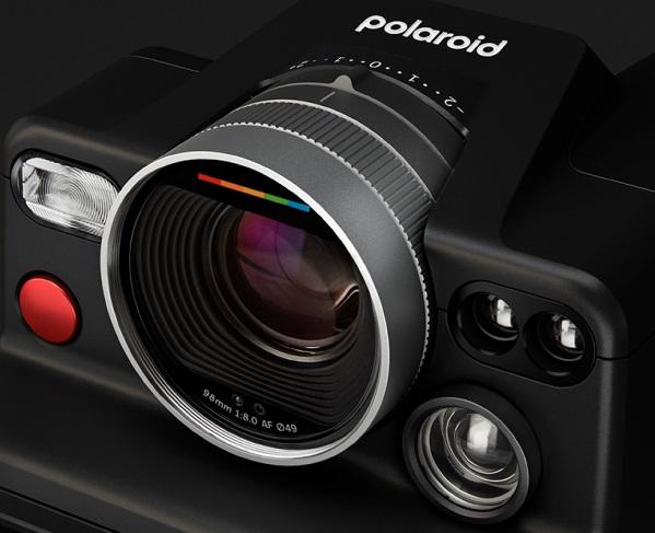 旋轉Polaroid I-2鏡頭的旋鈕,可切換6種拍攝模式,包括自動、光圈優先、快門優先、手動、自拍與多重曝光。