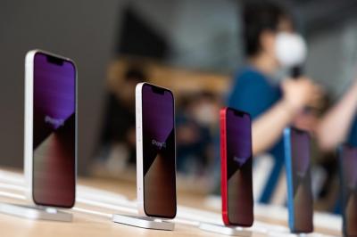台灣果粉瘋搶三年前舊iPhone!這裡買比官網便宜4千 台灣果粉瘋搶三年前舊iPhone!這裡買比官網便宜4千
