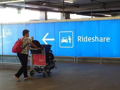 直擊澳洲 Uber 接機服務!專屬等候區、預約功能化解被放鳥焦慮 直擊澳洲 Uber 接機服務!專屬等候區、預約功能化解被放鳥焦慮