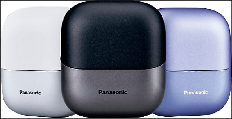 LAMDASH PALM IN掌上型電鬍刀，外型小巧好攜帶。ES-CM3A售價4,188元。