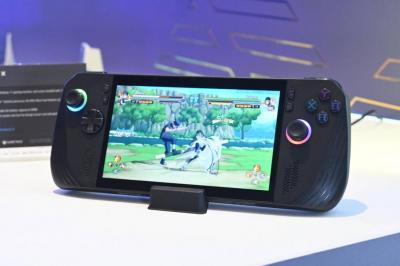 直擊華碩新一代掌機 ROG Ally X!不只電量翻倍、小細節讓手感再升級 直擊華碩新一代掌機 ROG Ally X!不只電量翻倍、小細節讓手感再升級